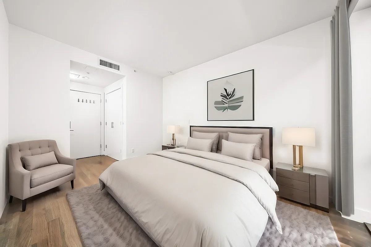 155 Attorney Street #5E - Photo 3 of 10