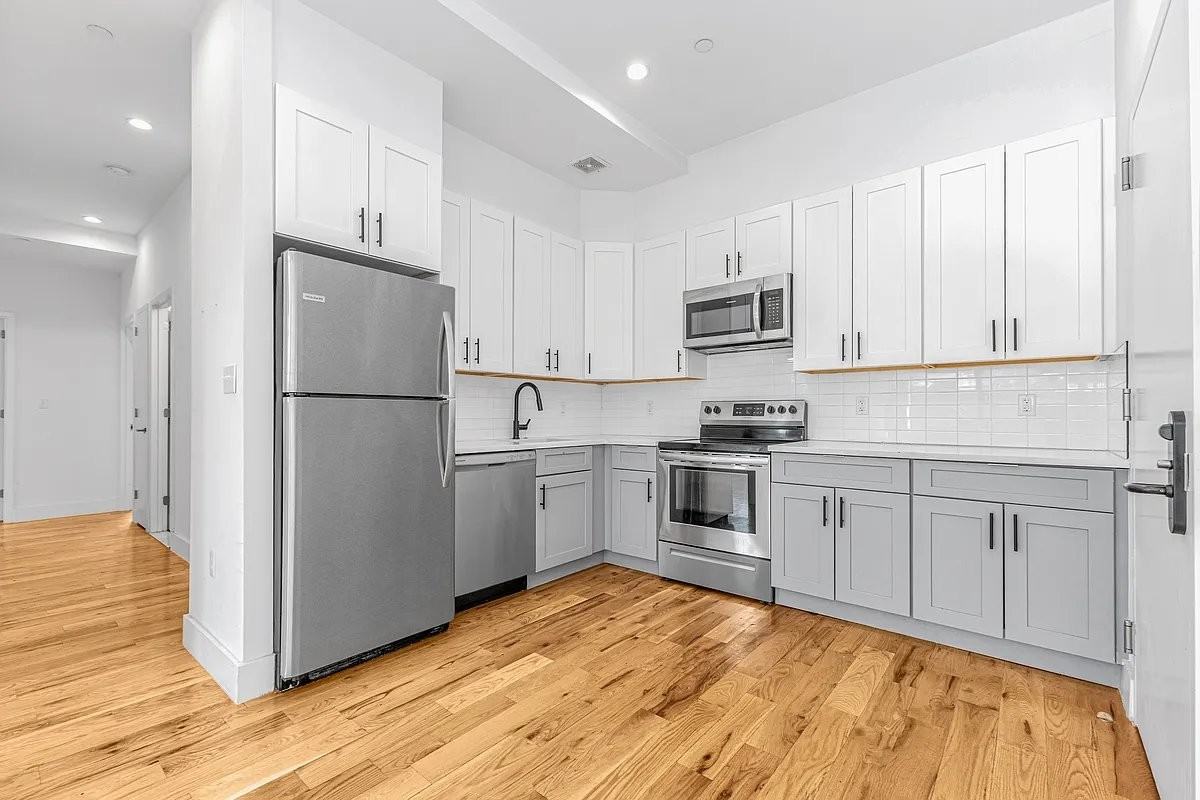 414 Linden St #C1 - Photo 5 of 9