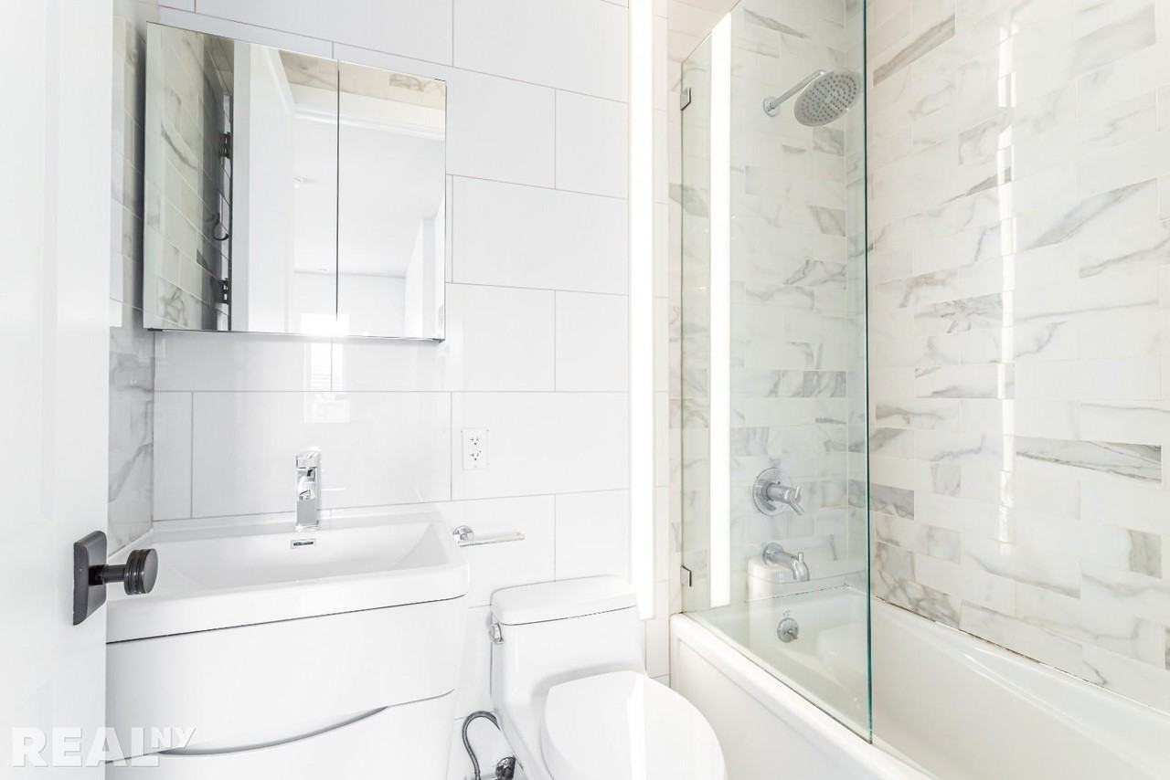 56 Frost Street #3F - Photo 6 of 7