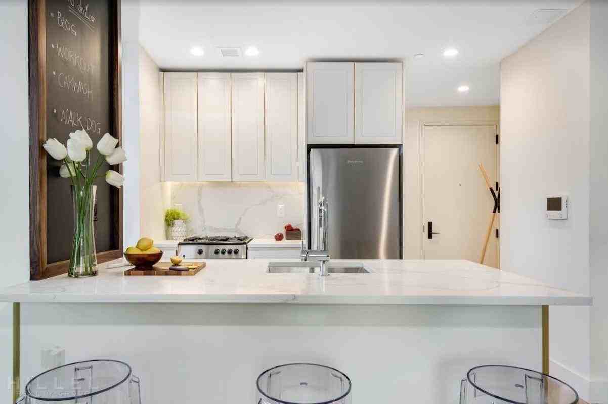 4th Ave #802 - Photo 3 of 12