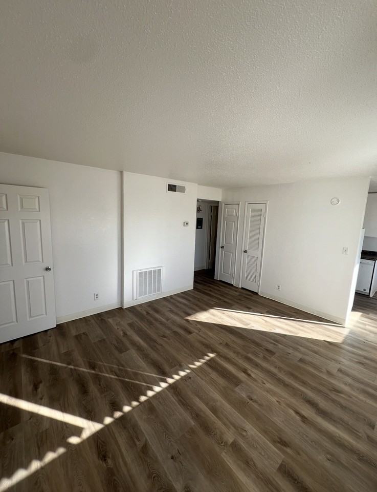 10335 White Rock Road - Photo 2 of 16