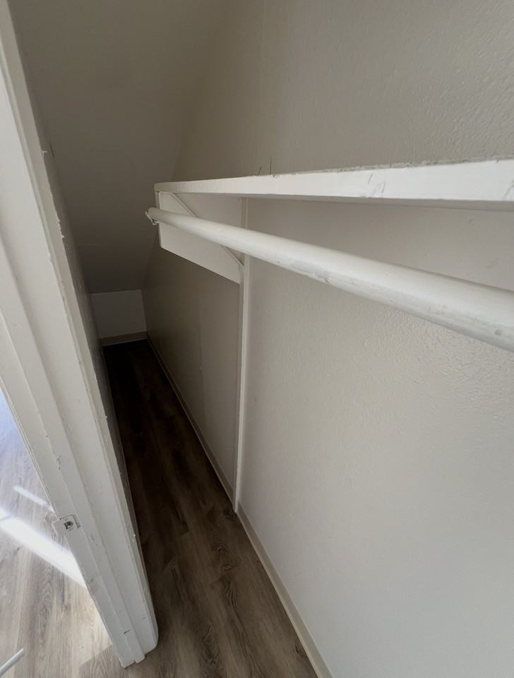 10335 White Rock Road - Photo 4 of 16