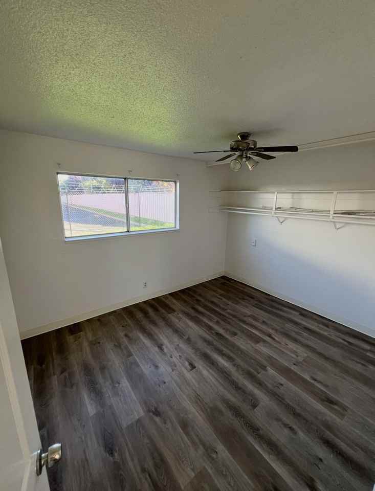 10335 White Rock Road - Photo 7 of 16