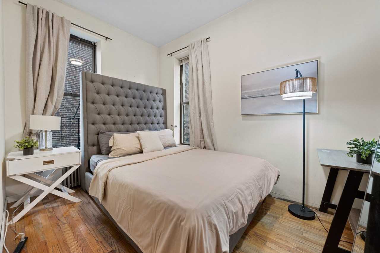 690 9th Ave #1323917P - Photo 4 of 13