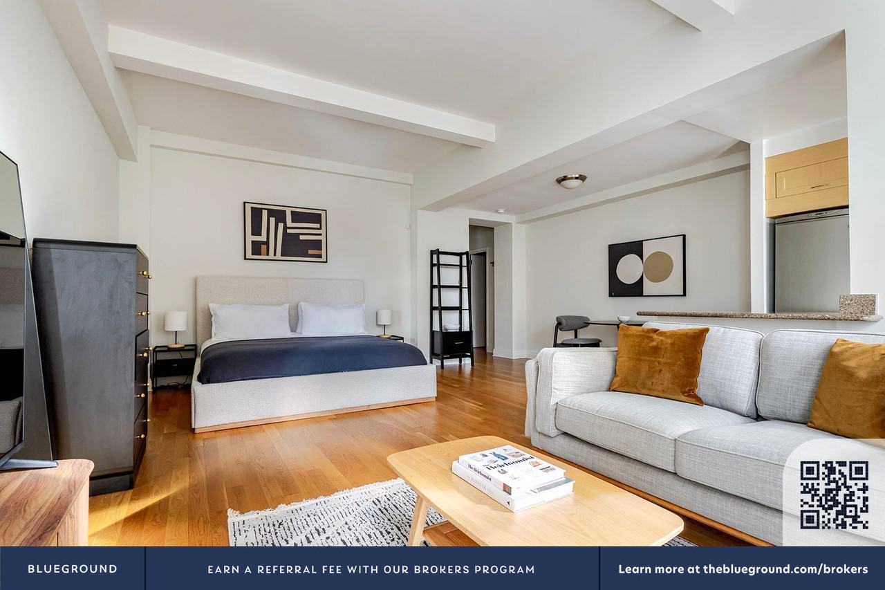 20 Park Avenue #2171 - Photo 4 of 22