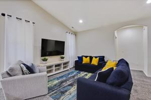 featured image of 2213 E Elm Grove Dr