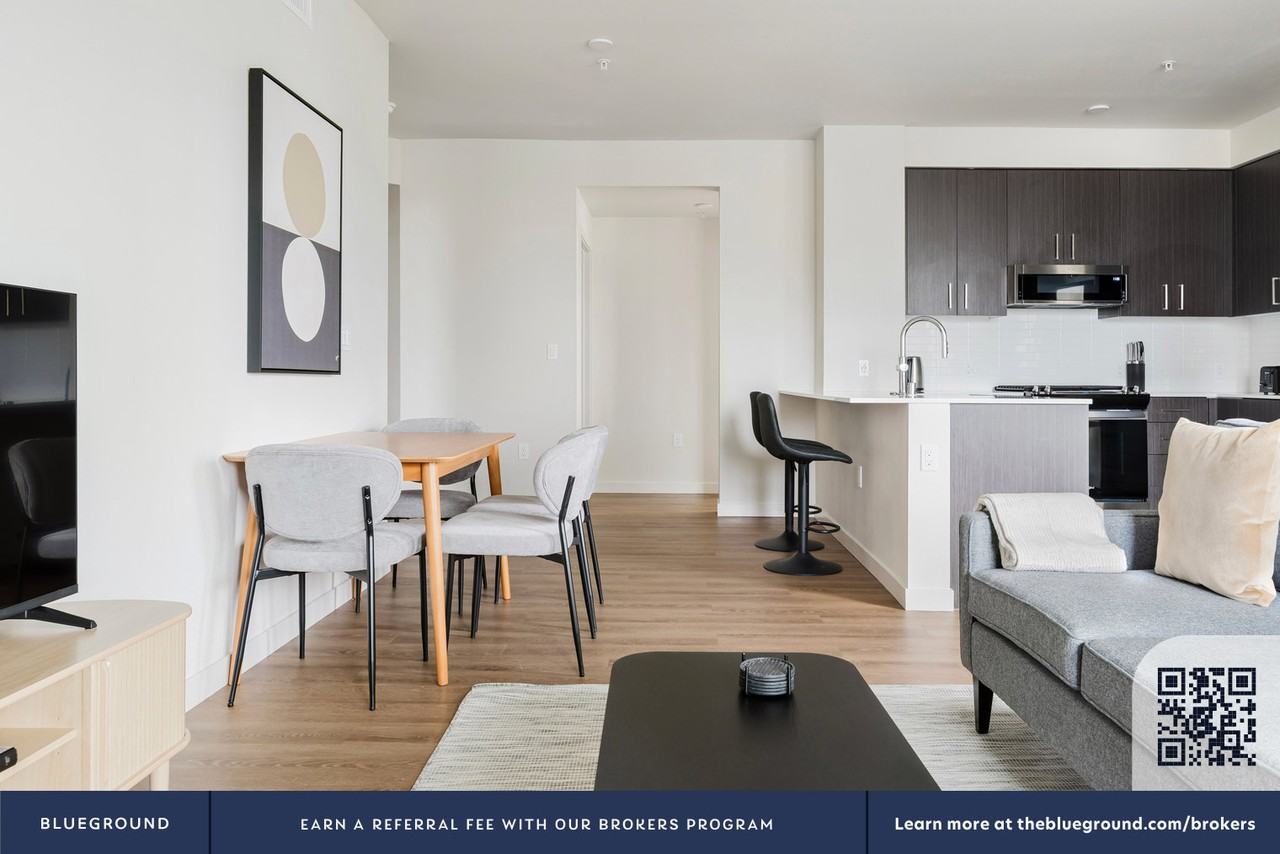 2333 Calle Del Mundo - Photo 5 of 50