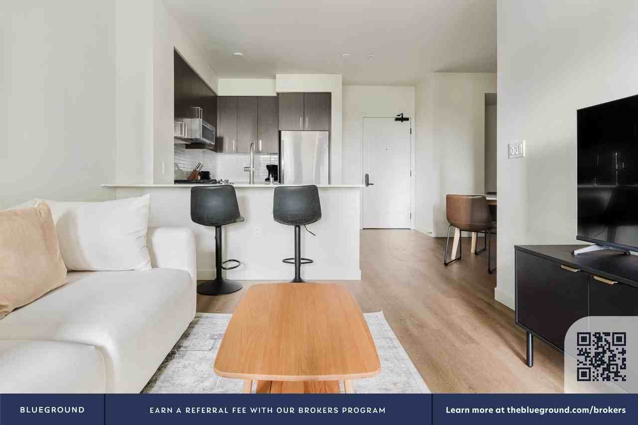 2333 Calle Del Mundo - Photo 5 of 48