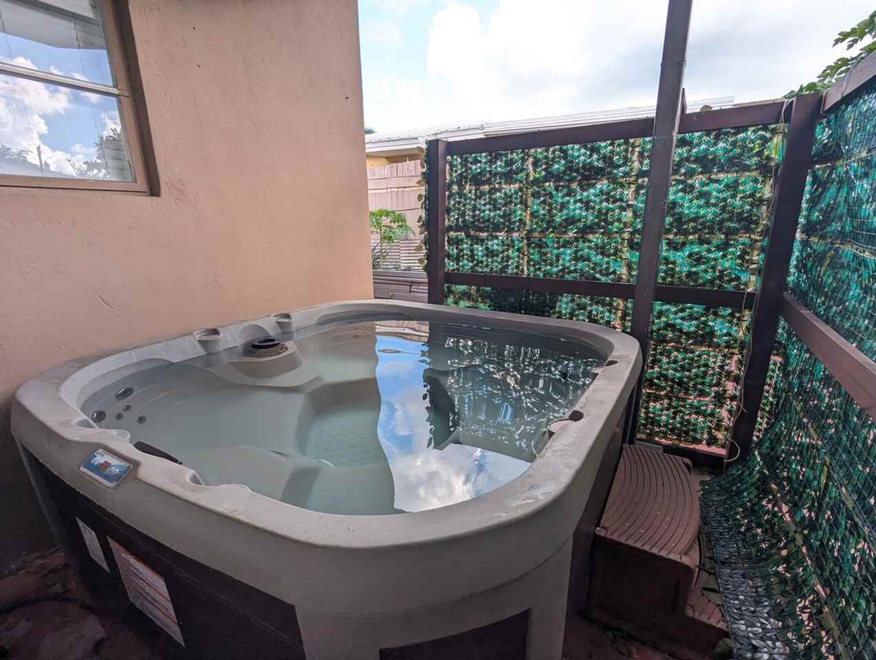 3120 Sw 27th St #1323924P - Photo 2 of 36