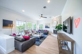 8902 Feather Hill Rd - Photo 1 of 1