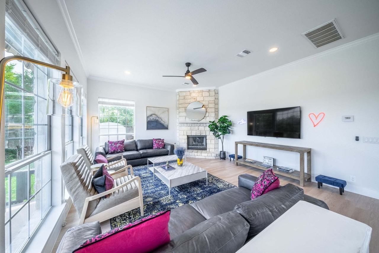 8902 Feather Hill Rd #1337485P - Photo 3 of 50