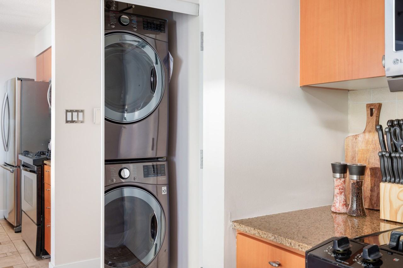 1438 Richards St #1344595P - Photo 4 of 24