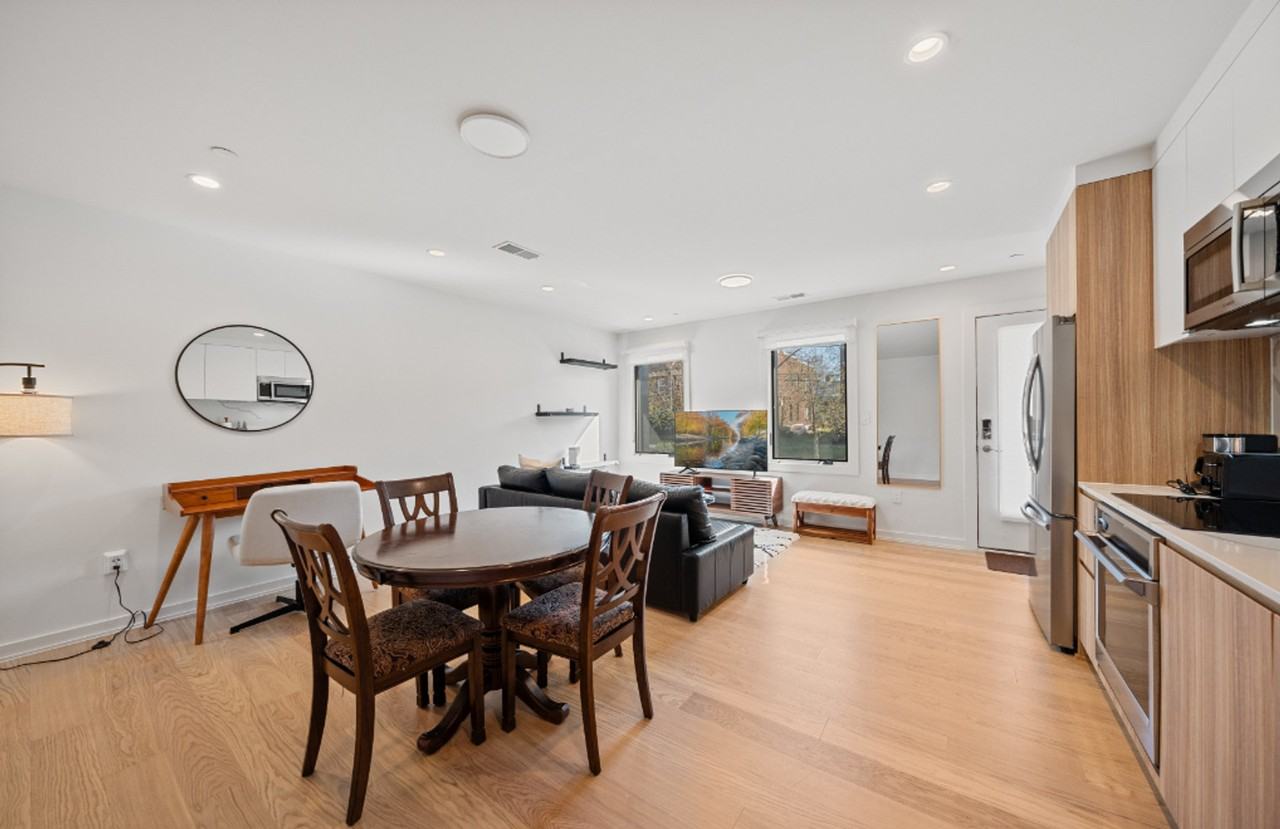 2216 40th Pl Nw #1094231P - Photo 3 of 11