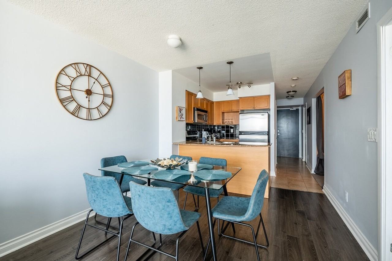 18 Yonge St #1345753P - Photo 6 of 38