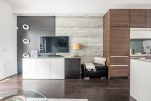 featured image of 242 Manning Avenue