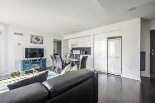 129 Fort York Boulevard - Photo 1 of 1