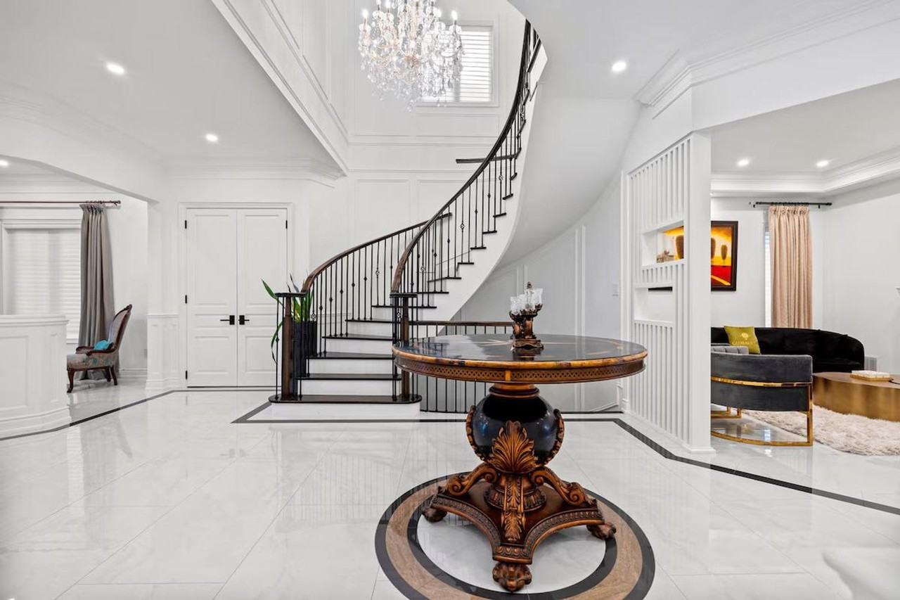 111 Selvapiano Cres #1346022P - Photo 3 of 32