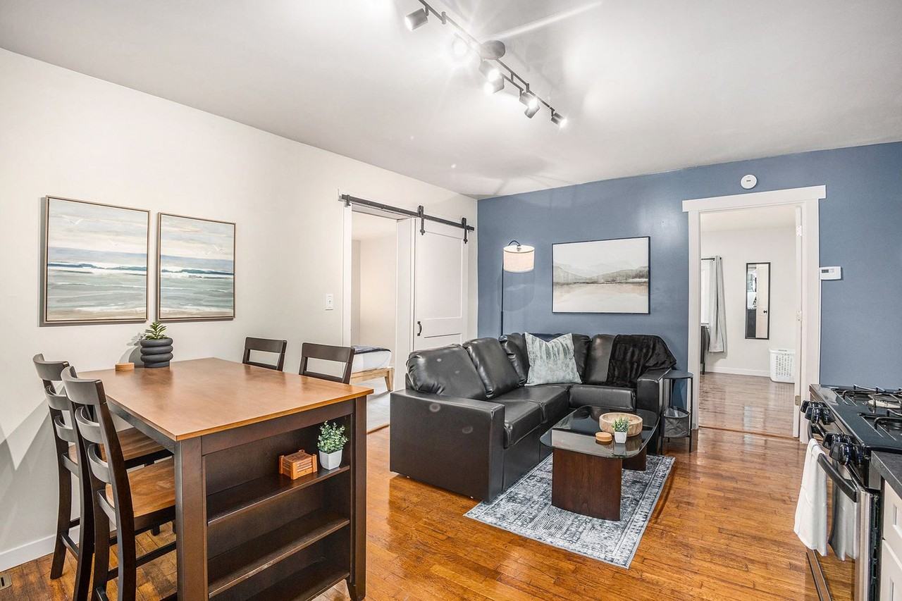 37 Gold Ave Nw #1346769P - Photo 2 of 28