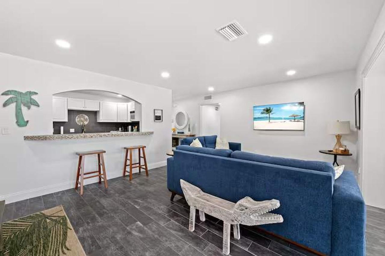 102 Deleon Rd #1346944P - Photo 2 of 30