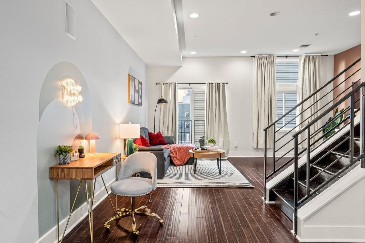 826 North Broad Street - Photo 3 of 36