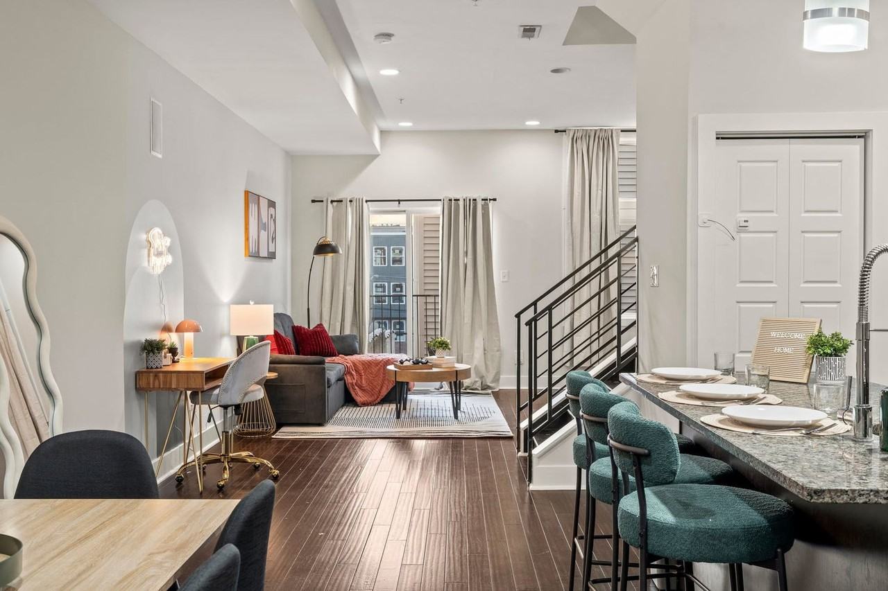 826 North Broad Street - Photo 6 of 36