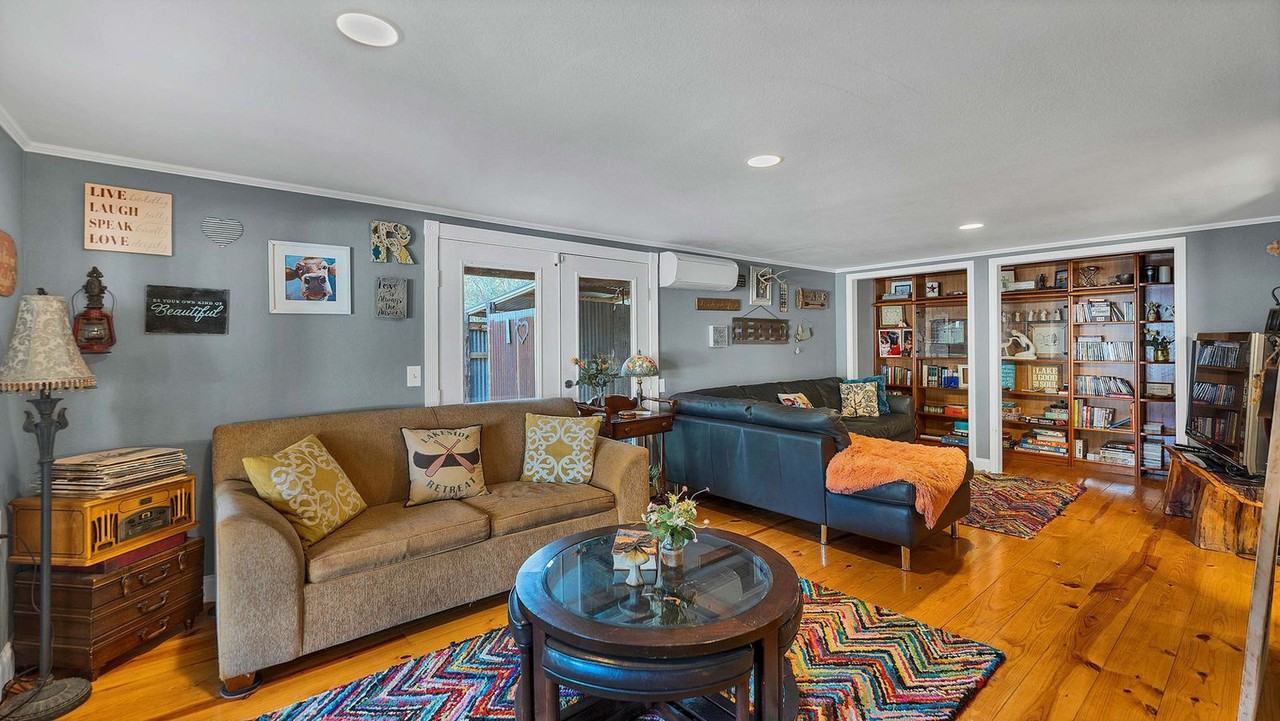 316 Jacobs Creek Park Rd #1351235P - Photo 3 of 30