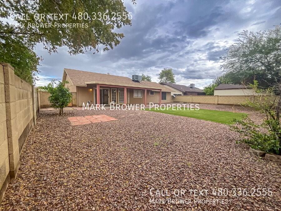 1349 West Gila Lane - Photo 3 of 23