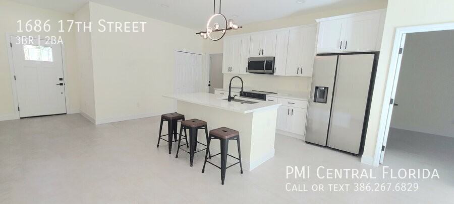 1686 17th St - Photo 5 of 22