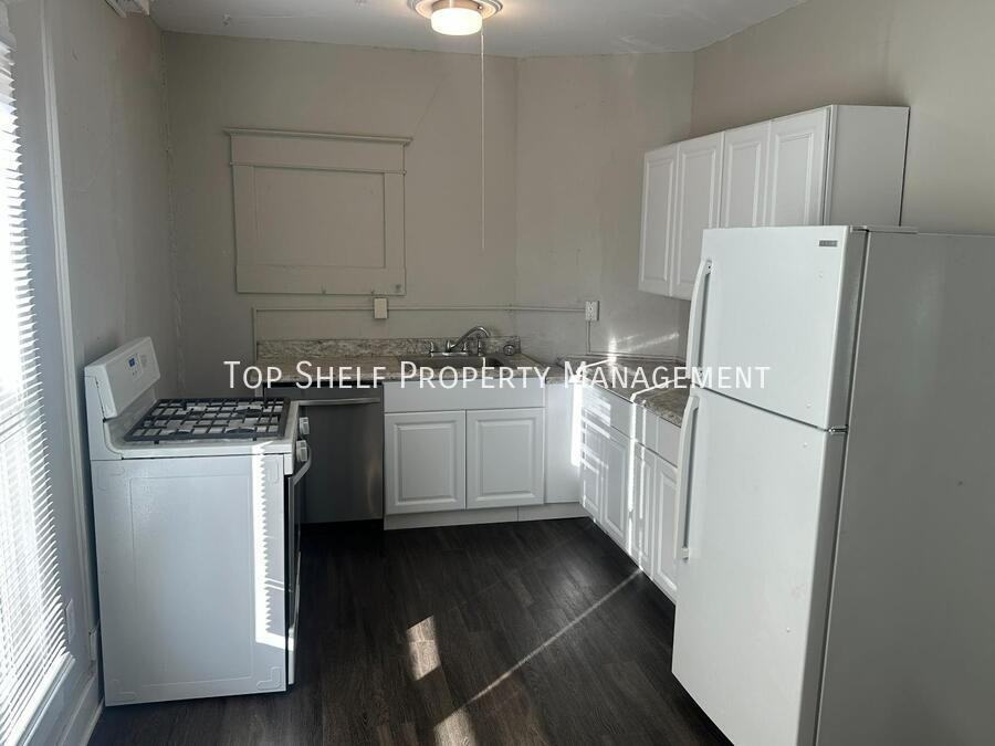 1152 27th Street - Photo 3 of 13