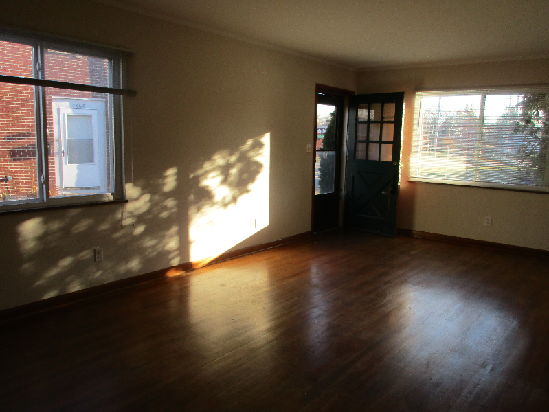 1862 Kentwell Road - Photo 6 of 19