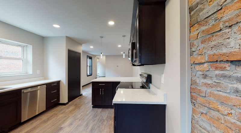 1819 E Carson St #200 - Photo 4 of 17