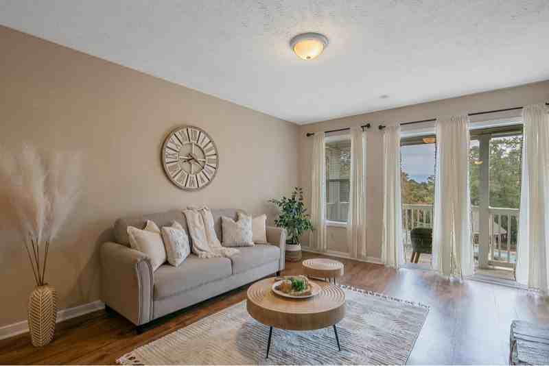 1006 Brookhollow Drive #9