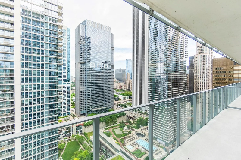 345 E South Water St - Photo 6 of 10