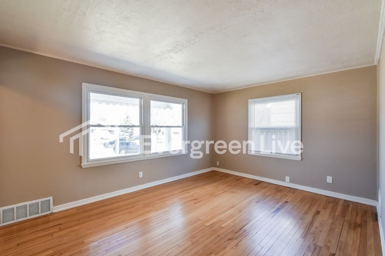 3746 N 58th Blvd - Photo 4 of 21