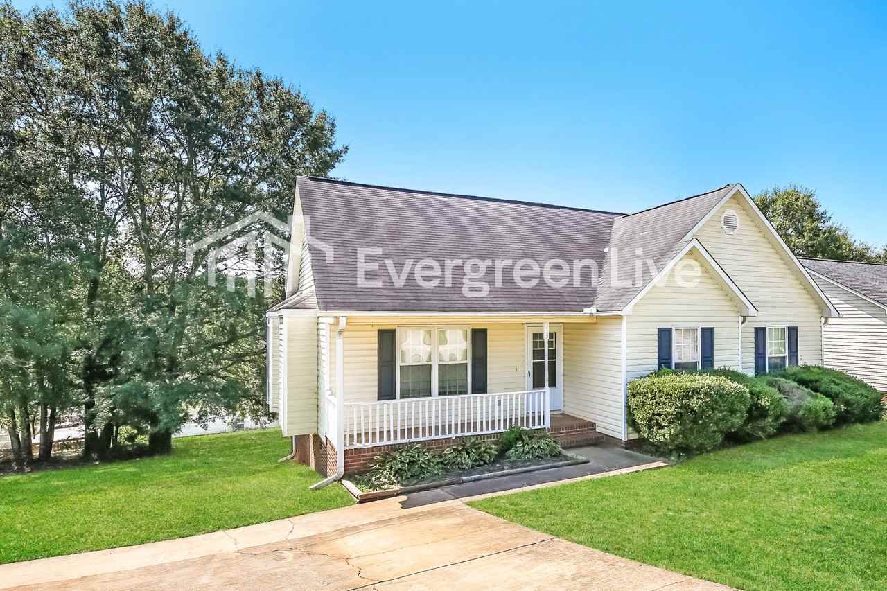 233 Autumn Gold Dr - Photo 3 of 16