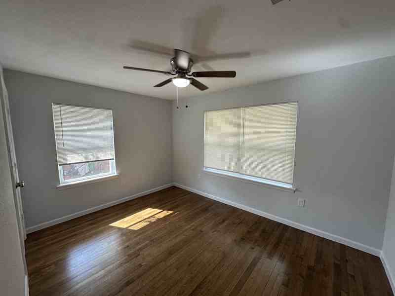 224 Birch St - Photo 6 of 9