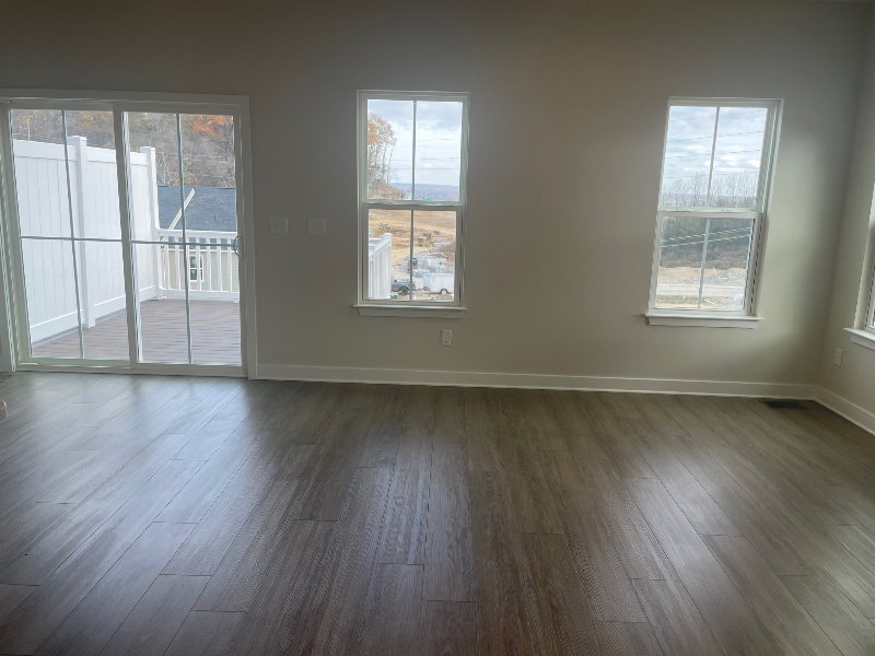 1097 Mountain View Dr - Photo 5 of 16