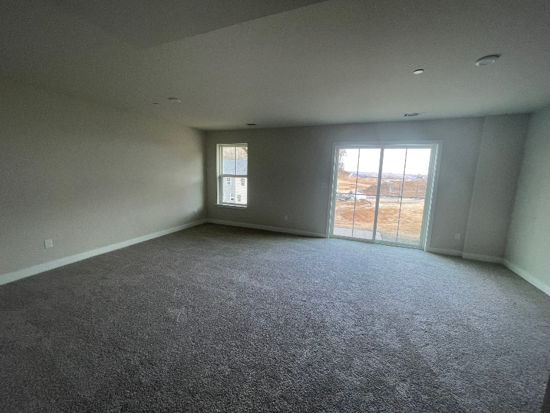 1097 Mountain View Dr - Photo 6 of 16