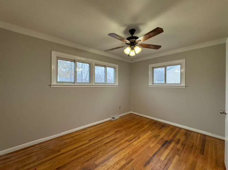 1202 E George Ave - Photo 4 of 9