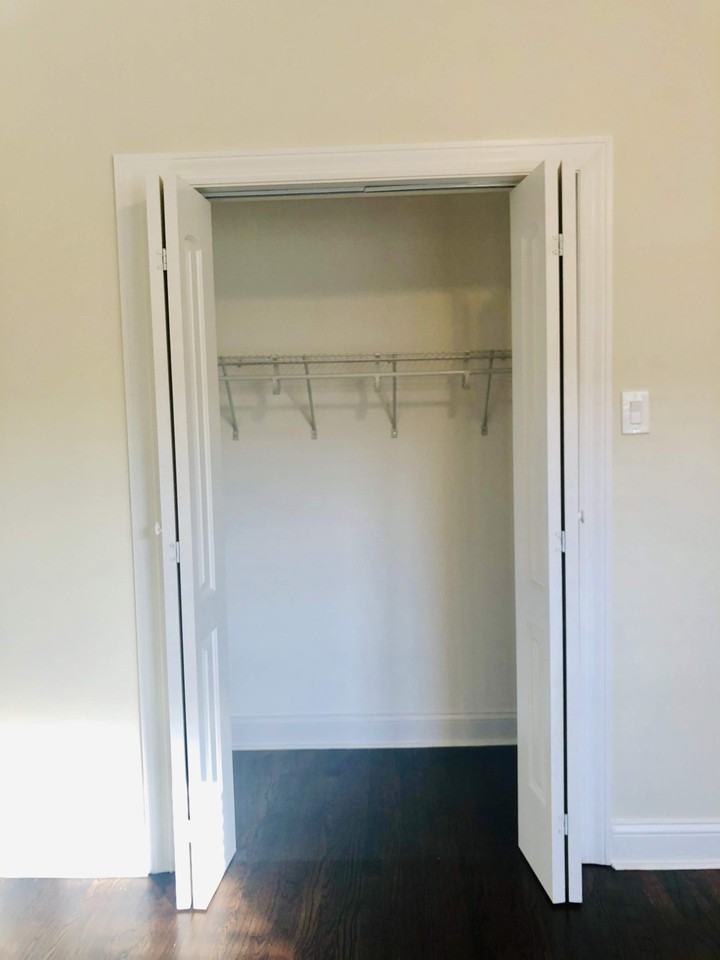 W Roscoe St & N Halsted St - Photo 4 of 10