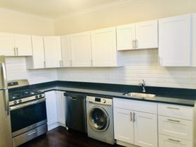 W Roscoe St & N Halsted St - Photo 1 of 1