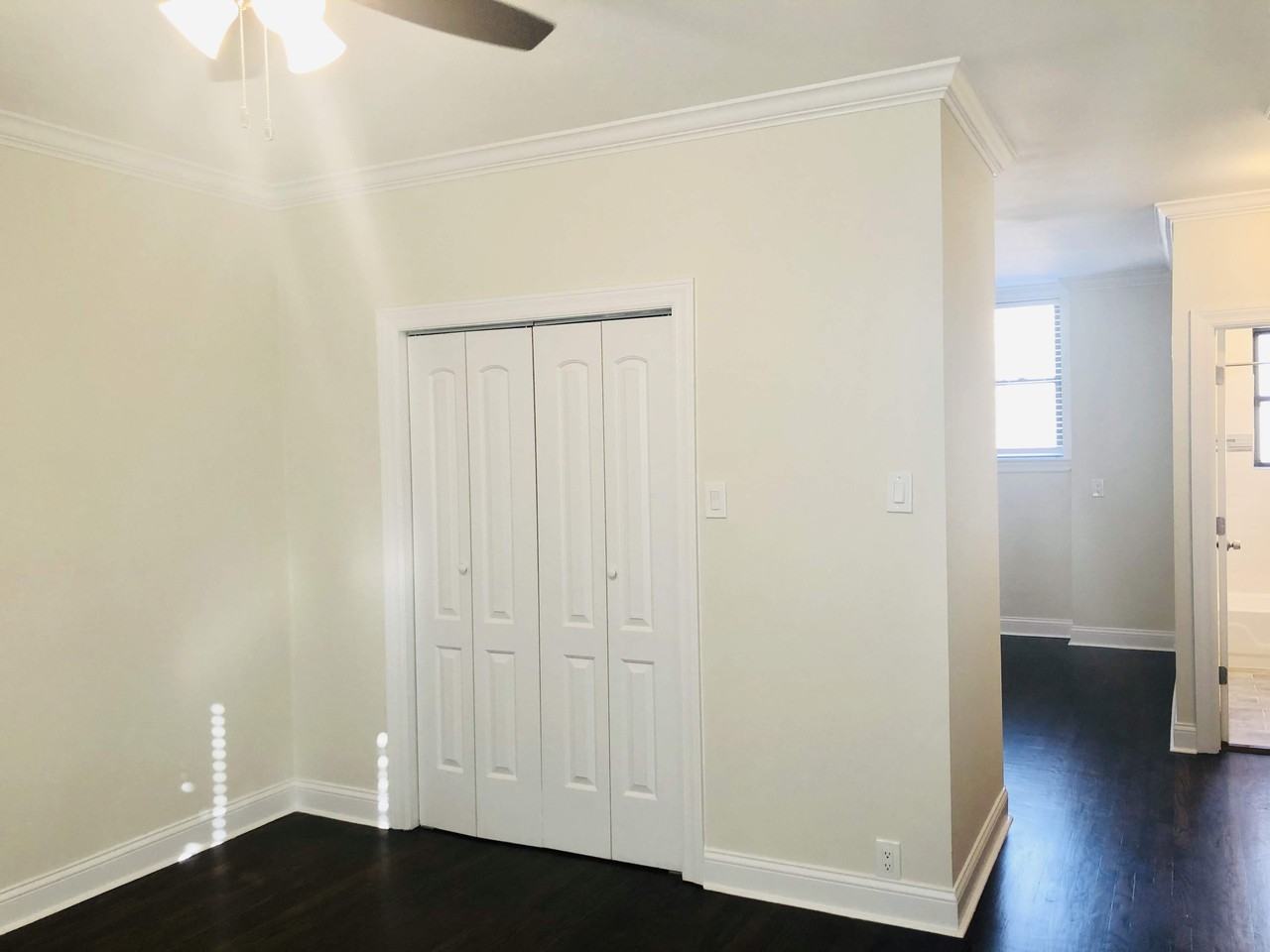 W Roscoe St & N Halsted St - Photo 6 of 10