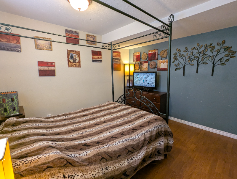 5315 Villa Circle - Photo 3 of 19