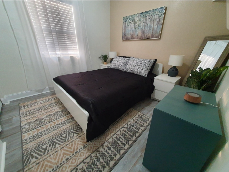2506 East 28th Avenue - Photo 3 of 7