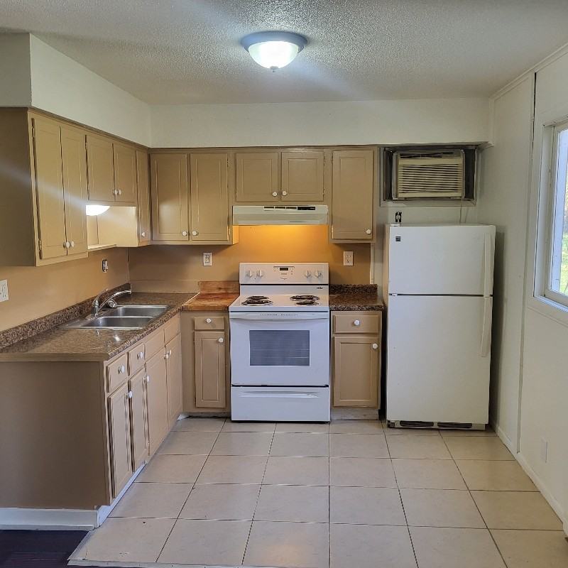 1019 Colonial Dr #1 - Photo 6 of 10