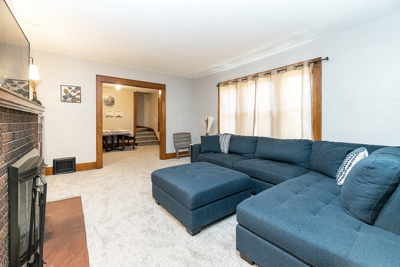 321 W Lapeer St - Photo 7 of 20