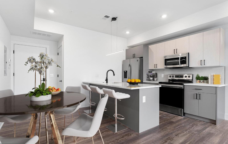 1721 Ridge Ave #C101 - Photo 3 of 17