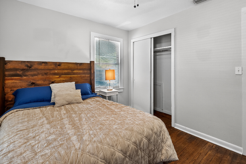 731 20th St Nw - Photo 3 of 10
