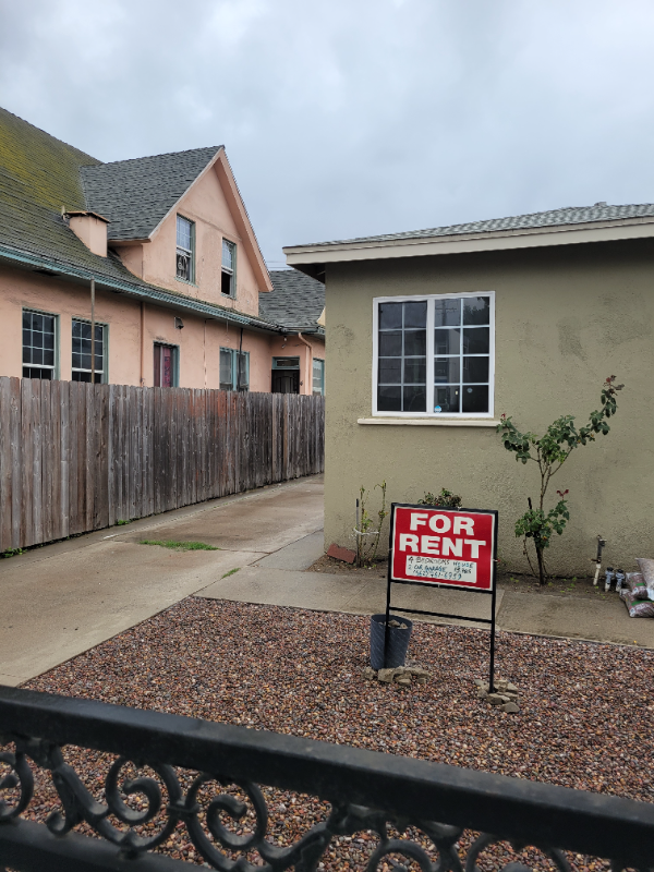 1881 Harbor Avenue - Photo 2 of 16