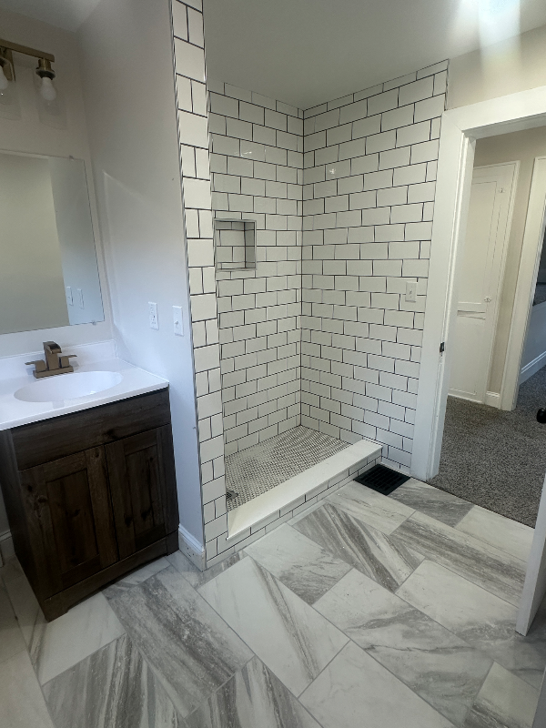 1277 E 18th Ave - Photo 4 of 9